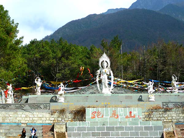 四川紅色旅游線路集錦，三天、二天、一天線路報(bào)價(jià)，可定制紅色旅游線路